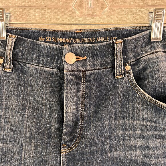 Chicos So Slimming Girlfriend Slim Leg Ankle Jeans   Size: 1 Tall - Picture 2 of 6